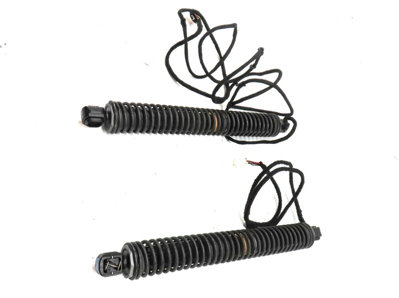 Thumbnail 6: 2012 BMW 750i F01 REAR HATCH TRUNK LEFT & RIGHT ELECTRIC TRUNK SHOCK STRUT SET 2