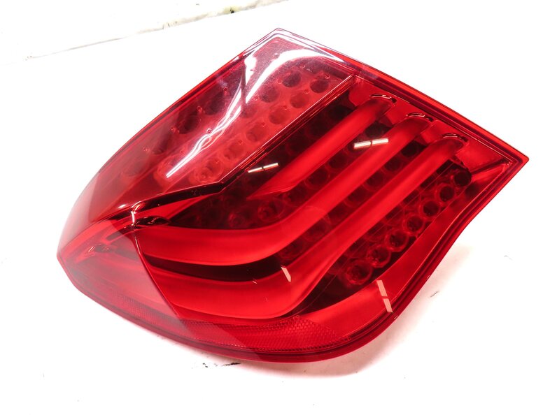 Thumbnail 4: 2009-2012 BMW 7 SERIES (F01) LEFT DRIVER REAR OUTER TAILLIGHT BRAKE LIGHT LAMP