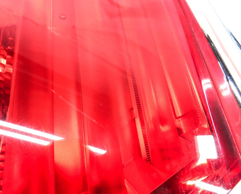 Thumbnail 6: 2009-2012 BMW 7 SERIES (F01) TRUNK LEFT DRIVER INNER TAILLIGHT LIGHT LAMP