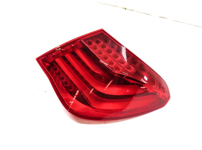 09-12 BMW 7 SERIES (F01) RIGHT PASSENGER REAR OUTER TAILLIGHT BRAKE LIGHT LAMP