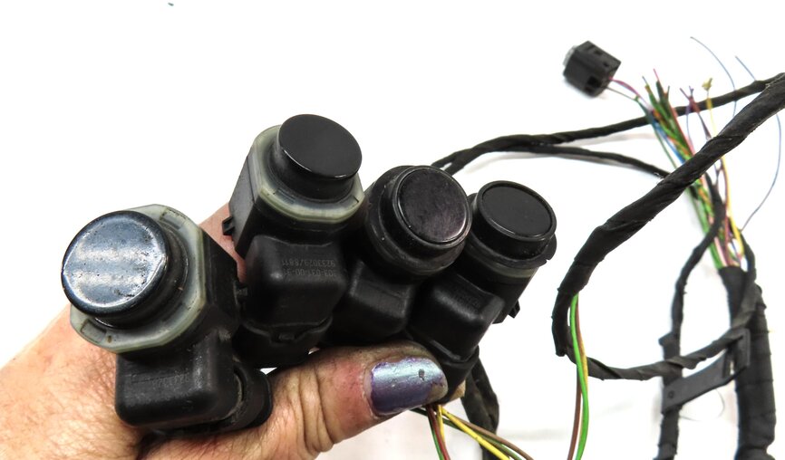 Thumbnail 5: 2012 BMW 750i F01 REAR PARK ASSIST PDC SENSOR SET4 (BLACK) & WIRE WIRING HARNESS
