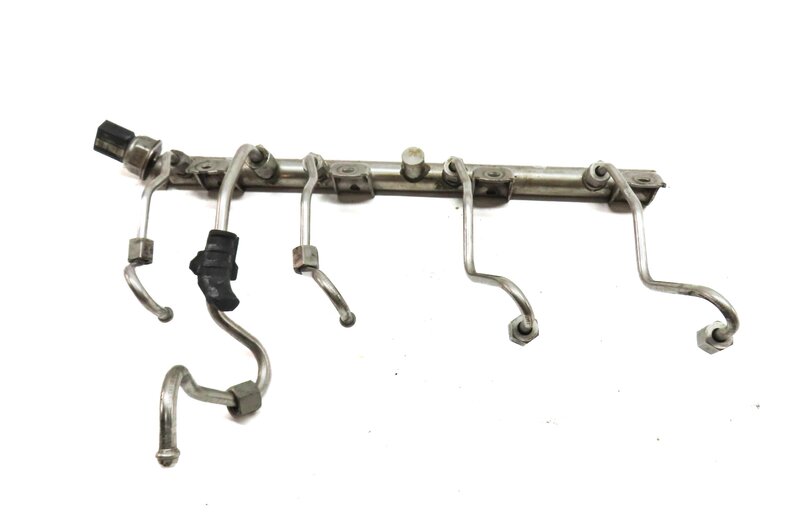 Thumbnail 4: 2012 BMW 750i F01 4.4L TURBO N63 ENGINE RIGHT FUEL RAIL w/ LINES 7547599 7547601