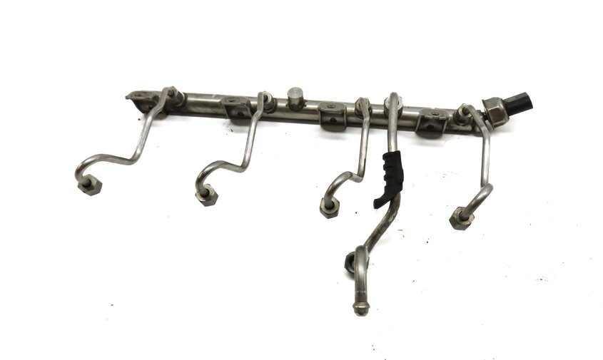 Thumbnail 4: 2012 BMW 750i (F01) 4.4L TURBO N63 ENGINE LEFT FUEL RAIL & LINES 7547600 7548709