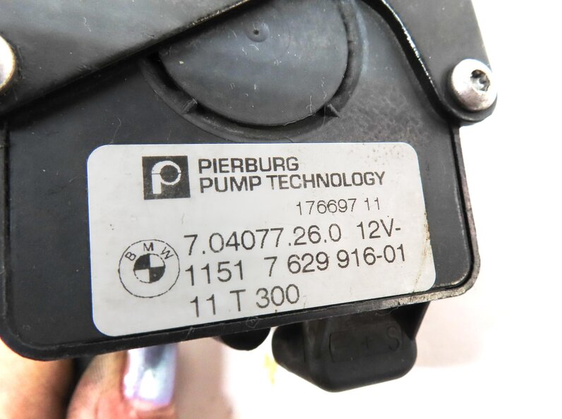 Thumbnail 6: 2012 BMW 750i (F01) 4.4L TURBO N63 ENGINE ELECTRIC AUXILIARY WATER PUMP 7629916