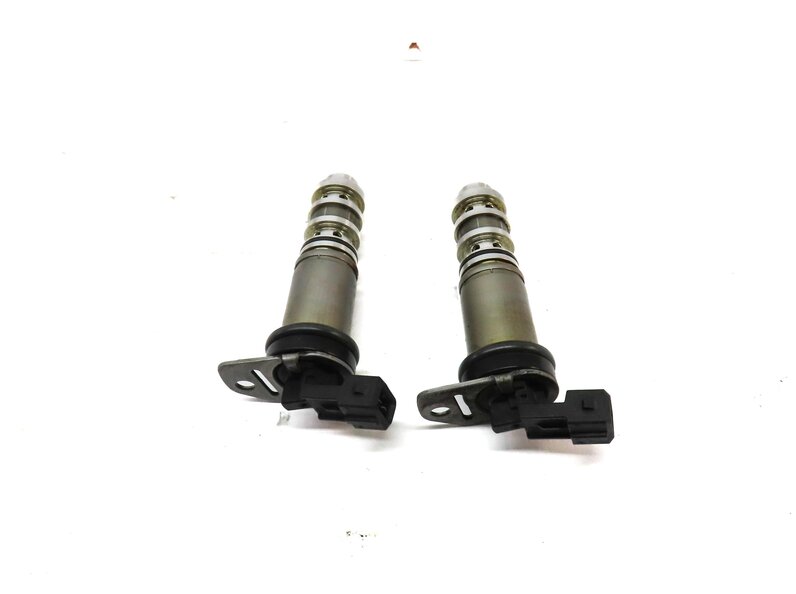 Thumbnail 2: 2012 BMW 750i (F01) 4.4L TURBO N63 ENGINE VVT VANOS SOLENOID SET 2 11368605123