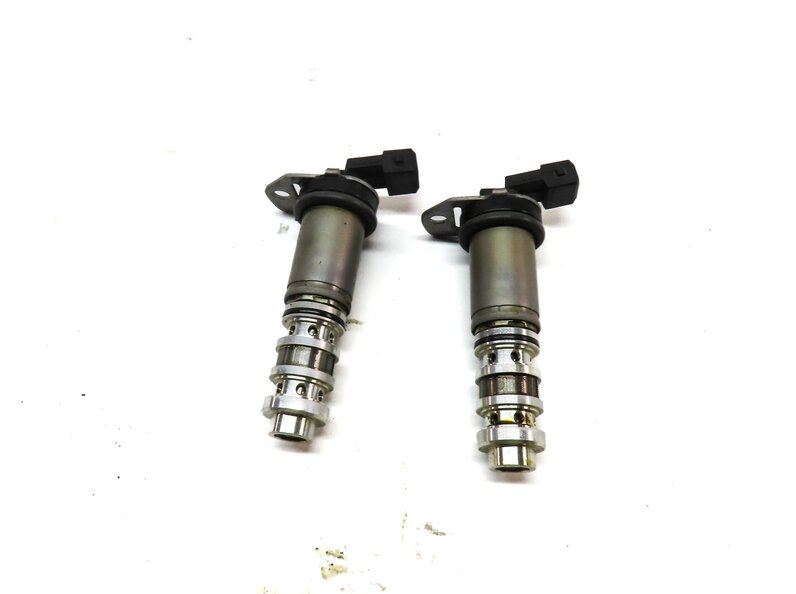 Thumbnail 4: 2012 BMW 750i (F01) 4.4L TURBO N63 ENGINE VVT VANOS SOLENOID SET 2 11368605123