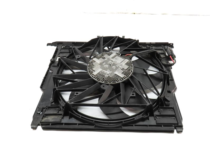 Thumbnail 5: 10-18 BMW 550i 550iGT 650i 750i (F01 F06 F10) 850w RADIATOR COOLING FAN & SHROUD