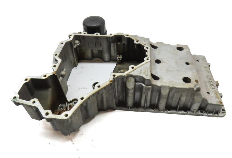 Thumbnail 5: 09-19 BMW 550i 550iGT 650i 750i (F01 F07 F10 F12) RWD - 4.4L N63 UPPER OIL PAN