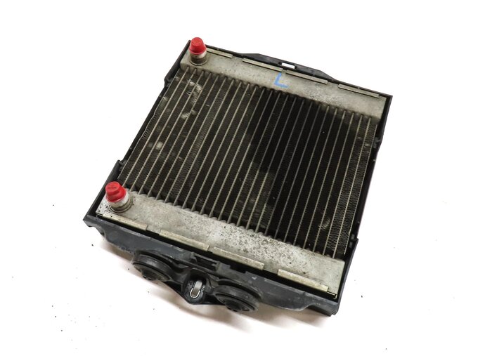 10-19 BMW 5 6 7 (F01 F06 F07 F10 F12) FRONT LEFT DRIVER SIDE AUXILIARY RADIATOR