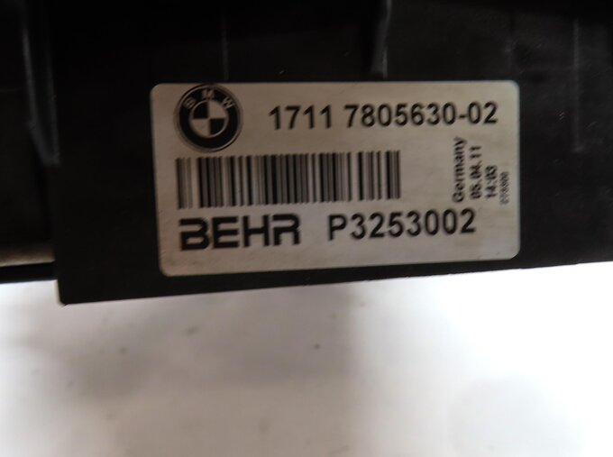 Thumbnail 7: 10-19 BMW 5 6 7 (F01 F06 F07 F10 F12) FRONT LEFT DRIVER SIDE AUXILIARY RADIATOR
