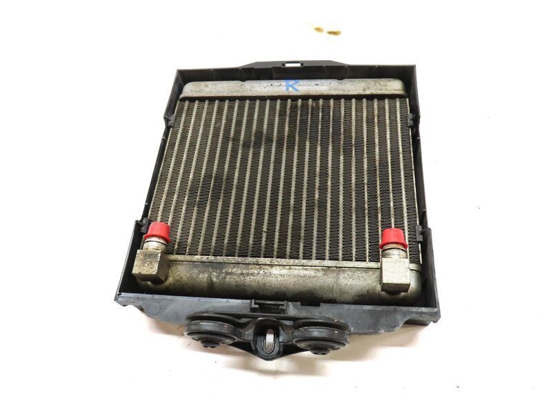 Thumbnail 2: 2010-2019 BMW 535i 550i 640i 740i 750i 760i (F01 F06 F07 F10) ENGINE OIL COOLER