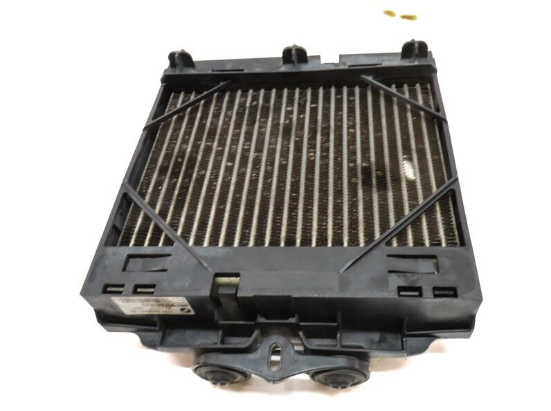 Thumbnail 9: 2010-2019 BMW 535i 550i 640i 740i 750i 760i (F01 F06 F07 F10) ENGINE OIL COOLER