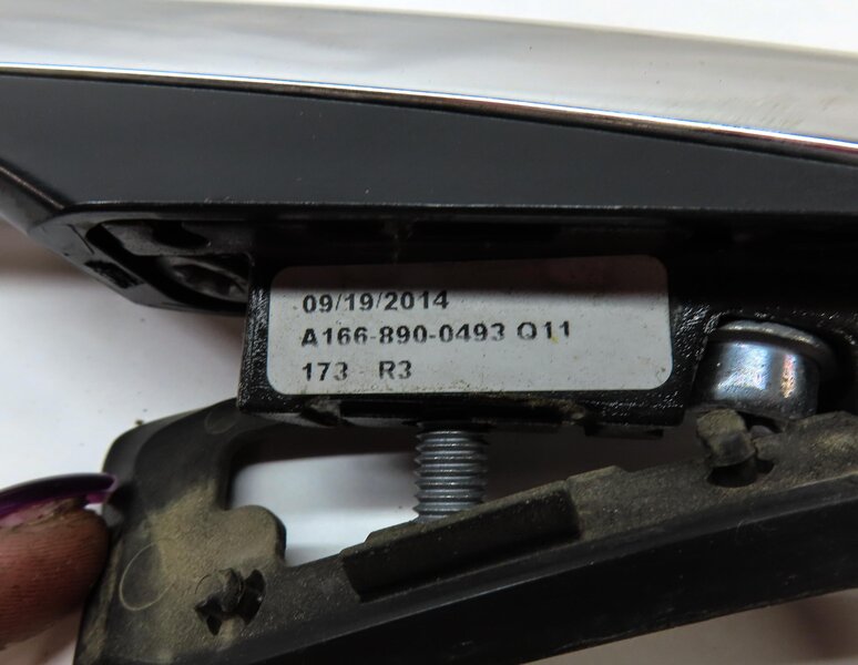 Thumbnail 6: 2015 MERCEDES ML63 AMG (W166) LEFT & RIGHT ROOF RACK RAIL SET 2 1668900493