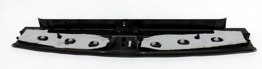 Thumbnail 5: 2015 MERCEDES ML63 AMG (W166) REAR HATCH TRUNK SCUFF PLATE TRIM PANEL 1666900041