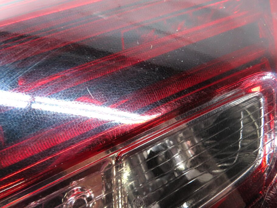 Thumbnail 7: 2012-2015 MERCEDES ML CLASS (W166) REAR RIGHT INNER LED TAILLIGHT LIGHT LAMP