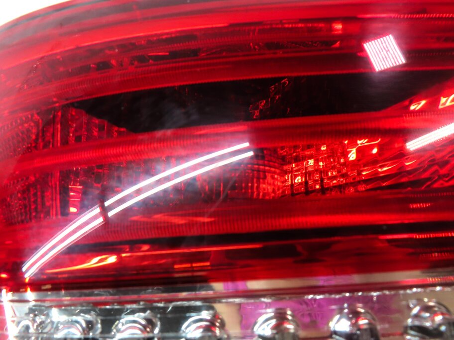 Thumbnail 7: 12-15 MERCEDES ML-CLASS (W166) REAR RIGHT PASSENGER LED TAILLIGHT BRAKE LIGHT