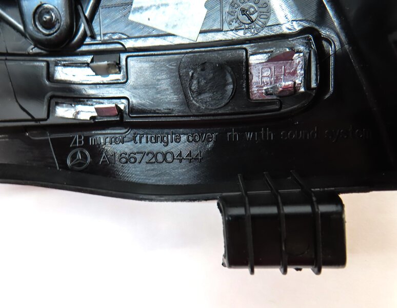 Thumbnail 6: 2015 MERCEDES ML63 AMG W166 FRONT RIGHT DOOR HARMAN KARDON SPEAKER COVER GRILLE