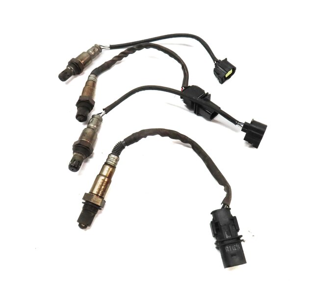 Thumbnail 2: 2015 MERCEDES ML63 (W166) 5.5L AMG ENGINE PRE POST CAT O2 OXYGEN SENSOR SET 4