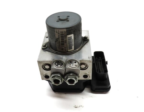 Thumbnail 2: 12-15 MERCEDES ML63 GL63 W166 ANTI-LOCK ABS BRAKE PUMP MODULE w/ ADAPTIVE CRUISE