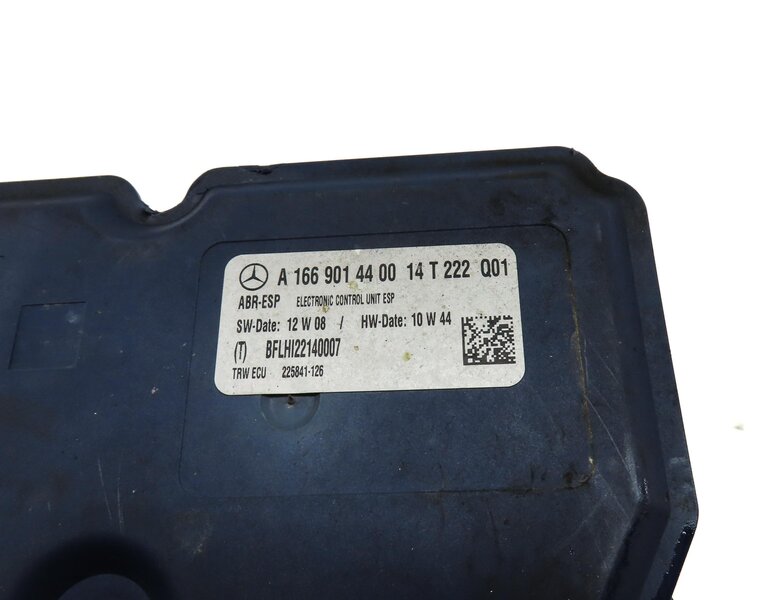 Thumbnail 6: 12-15 MERCEDES ML63 GL63 W166 ANTI-LOCK ABS BRAKE PUMP MODULE w/ ADAPTIVE CRUISE