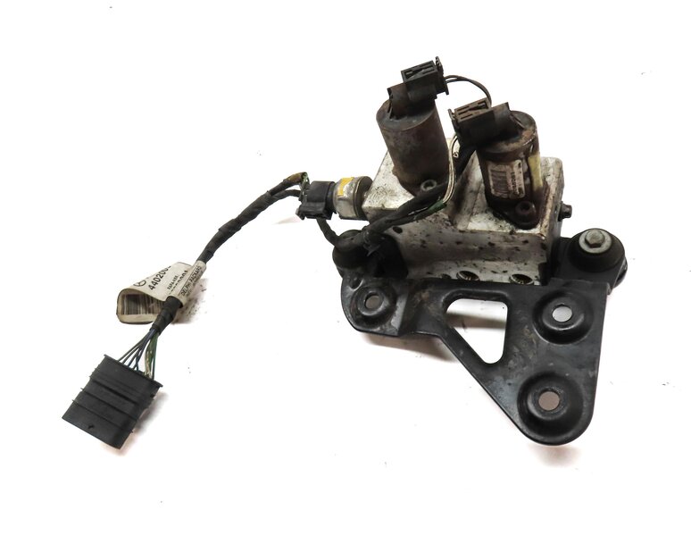 Thumbnail 5: 2015 MERCEDES ML63 AMG (W166) REAR ACTIVE SWAY BAR HYRDAULIC VALVE BLOCK