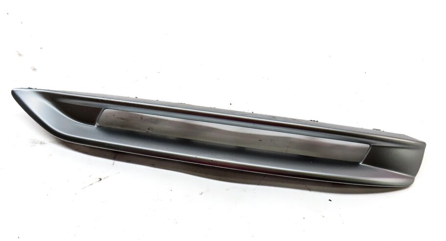 2015 MERCEDES ML63 AMG (W166) FRONT LEFT DRIVER FOG LIGHT TRIM SURROUND PANEL