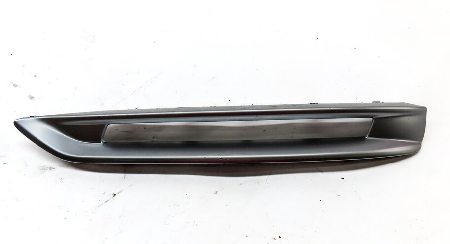 Thumbnail 2: 2015 MERCEDES ML63 AMG (W166) FRONT LEFT DRIVER FOG LIGHT TRIM SURROUND PANEL