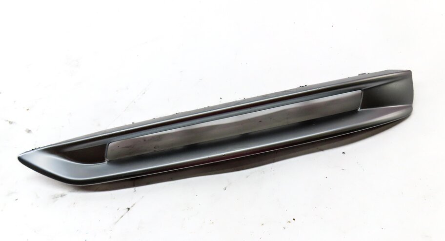 Thumbnail 3: 2015 MERCEDES ML63 AMG (W166) FRONT LEFT DRIVER FOG LIGHT TRIM SURROUND PANEL