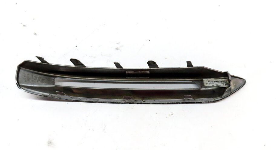 Thumbnail 5: 2015 MERCEDES ML63 AMG (W166) FRONT LEFT DRIVER FOG LIGHT TRIM SURROUND PANEL