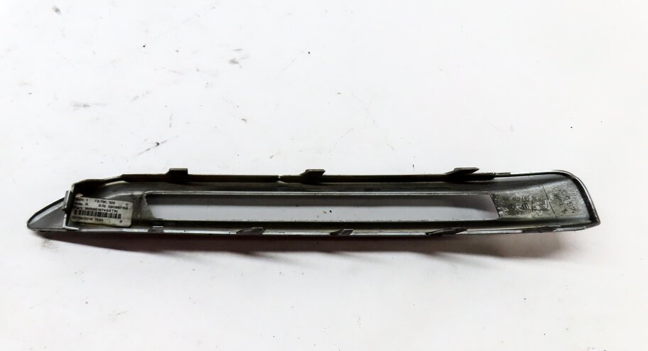 Thumbnail 6: 2015 MERCEDES ML63 AMG (W166) FRONT LEFT DRIVER FOG LIGHT TRIM SURROUND PANEL