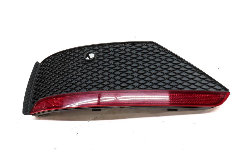 Thumbnail 4: 2015 MERCEDES ML63 AMG (W166) REAR RIGHT BUMPER GRILLE w/ REFLECTOR 1668850453