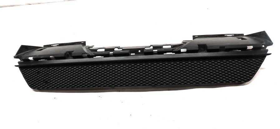 Thumbnail 2: 2015 MERCEDES ML63 AMG (W166) REAR LOWER CENTER BUMPER GRILLE 1668850553