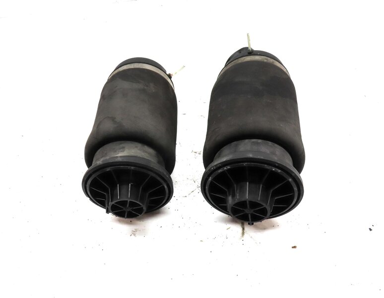 Thumbnail 2: 12-16 MERCEDES ML63 GL63 (W166 X166) AMG REAR LEFT & RIGHT AIR SPRING SHOCK SET2