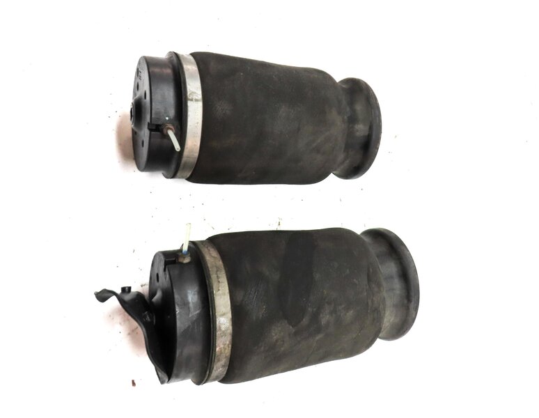 Thumbnail 6: 12-16 MERCEDES ML63 GL63 (W166 X166) AMG REAR LEFT & RIGHT AIR SPRING SHOCK SET2