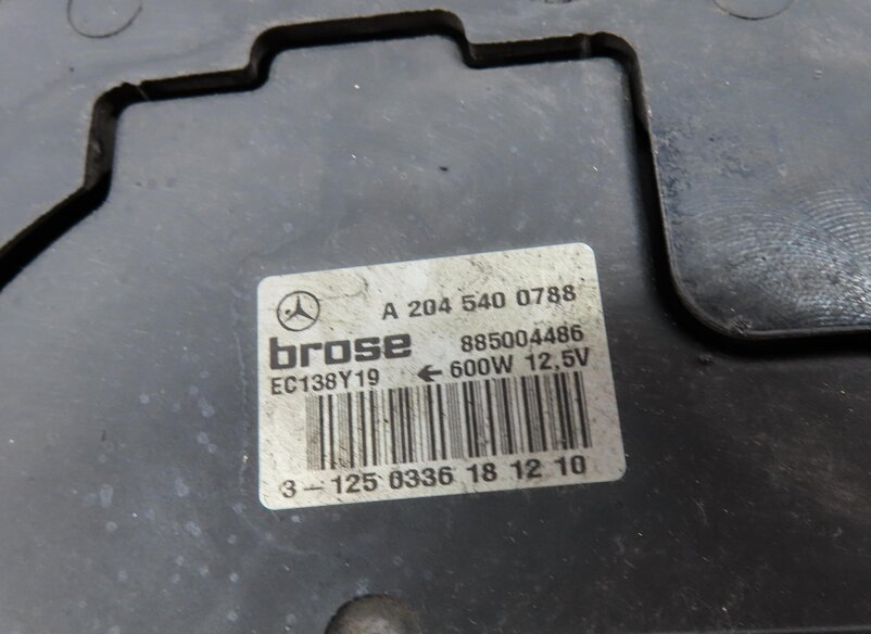 Thumbnail 8: 08-17 MERCEDES B C E CLA CLS GLK SLK (W207 W204 X204 W212) RADIATOR COOLING FAN