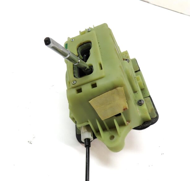 Thumbnail 4: 2011 MERCEDES C CLASS (W204) AUTOMATIC AUTO FLOOR SHIFTER ASSEMBLY w/ CABLE
