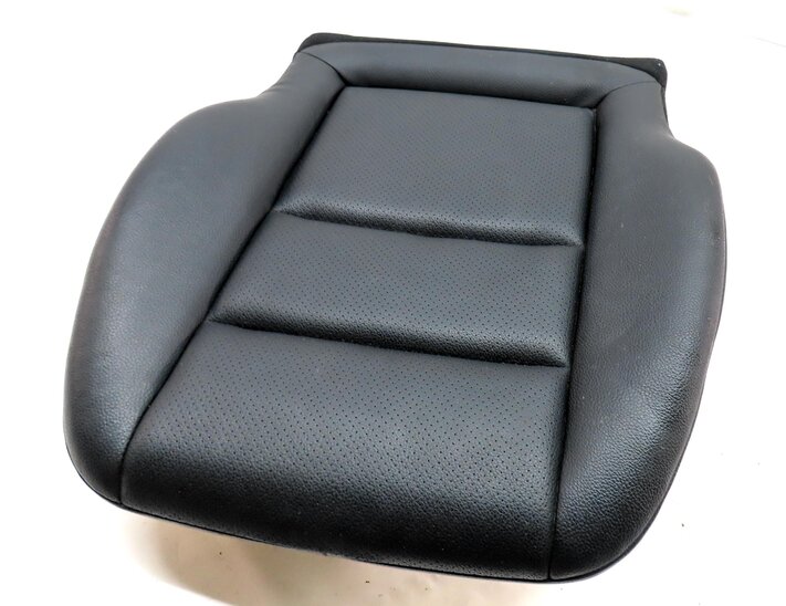 Thumbnail 2: 2011 MERCEDES C CLASS W204 FRONT RIGHT PASSENGER LOWER HEATED SEAT CUSHION BLACK