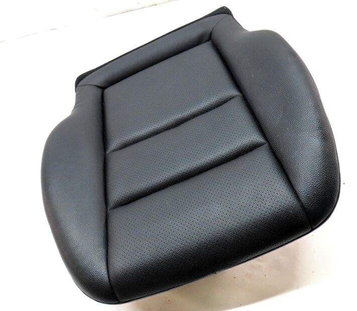 Thumbnail 4: 2011 MERCEDES C CLASS W204 FRONT RIGHT PASSENGER LOWER HEATED SEAT CUSHION BLACK