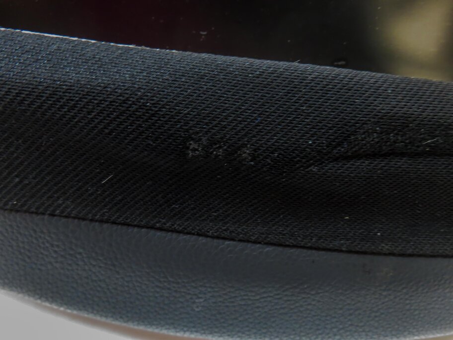 Thumbnail 9: 2011 MERCEDES C CLASS W204 FRONT RIGHT PASSENGER LOWER HEATED SEAT CUSHION BLACK