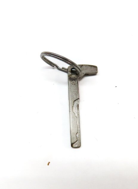 Thumbnail 4: 2011 MERCEDES C CLASS W204 FRONT LEFT DOOR LOCK CYLINDER & SKELETON KEY