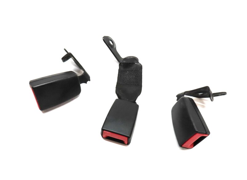 2011 MERCEDES C CLASS W204 REAR LEFT RIGHT & CENTER SEATBELT BUCKLE RECEIVER SET