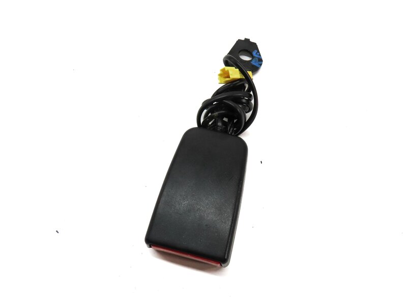 2011 MERCEDES C CLASS (W204) FRONT RIGHT PASSENGER SEATBELT BUCKLE RECEIVER