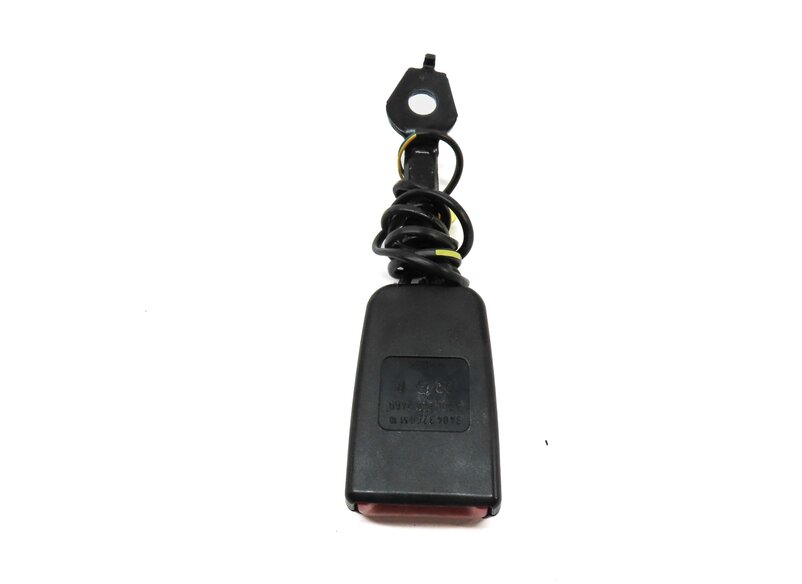 Thumbnail 5: 2011 MERCEDES C CLASS (W204) FRONT RIGHT PASSENGER SEATBELT BUCKLE RECEIVER