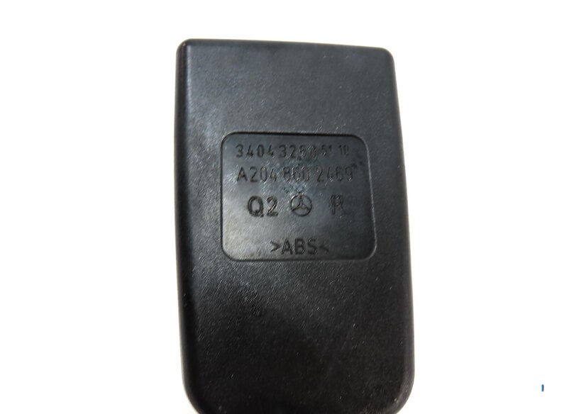 Thumbnail 7: 2011 MERCEDES C CLASS (W204) FRONT RIGHT PASSENGER SEATBELT BUCKLE RECEIVER