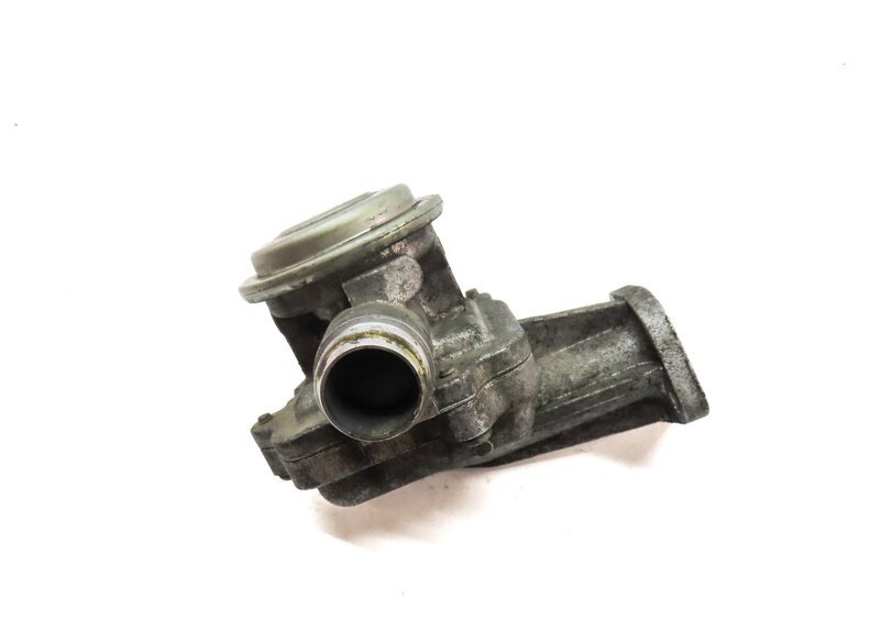 Thumbnail 4: 2011 MERCEDES C CLASS (W204) 3.0L M272 ENGINE EGR VALVE RIGHT SIDE 0021407560