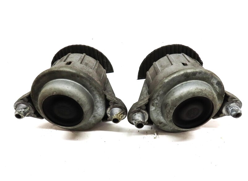 Thumbnail 10: 2011 MERCEDES C CLASS W204 3.0L M272 LEFT RIGHT ENGINE MOTOR MOUNT & BRACKET SET