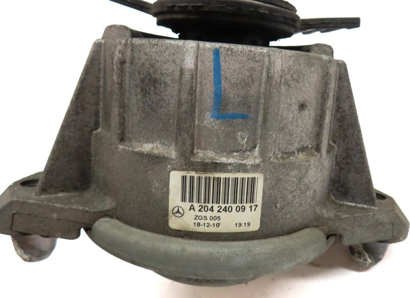Thumbnail 11: 2011 MERCEDES C CLASS W204 3.0L M272 LEFT RIGHT ENGINE MOTOR MOUNT & BRACKET SET