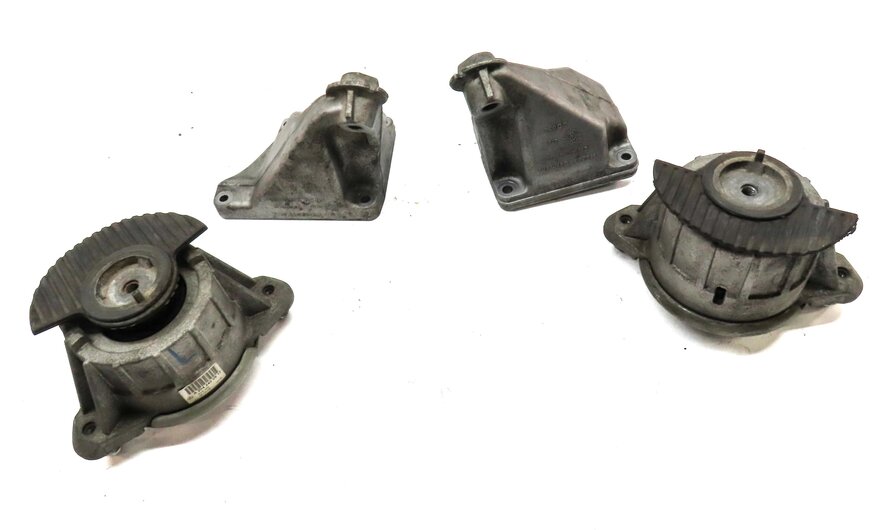 Thumbnail 3: 2011 MERCEDES C CLASS W204 3.0L M272 LEFT RIGHT ENGINE MOTOR MOUNT & BRACKET SET