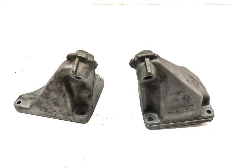 Thumbnail 4: 2011 MERCEDES C CLASS W204 3.0L M272 LEFT RIGHT ENGINE MOTOR MOUNT & BRACKET SET