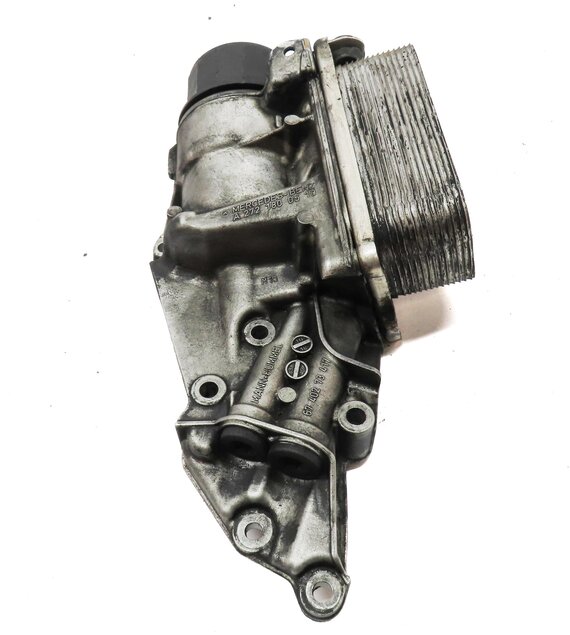 Thumbnail 3: 06-12 C ML S SLK CLK W204 W164 W221 3.0L 3.5L ENGINE OIL COOLER & FILTER HOUSING